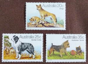 オーストラリア　1980.2.20 犬　3種 ディンゴ　コリー　テリア　動物　イヌ　未使用糊あり