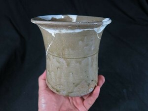 A　黄瀬戸花入　桃山時代　瀬戸　焼き物　陶器