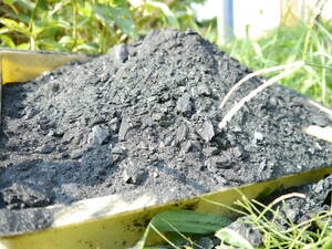 ■大量！！◆土壌改良◆　竹炭　粉粒混合炭／顆粒　5kg以上　◆粉末 バラ　園芸　農業　ガーデニング　盆栽　家庭菜園