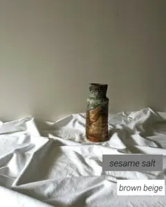 vintage    flower vase‥　sesame salt