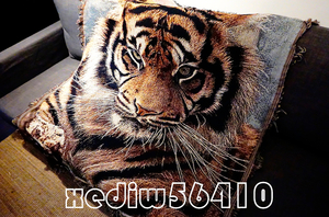 実用品★虎とら タペストリー　テーブルクロス　壁掛け布 　壁アート　毛布を掛ける　150＊210cm