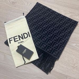 ★送料無料★新品未使用★正規品★FENDI(フェンディ)/イタリア製/ウールマフラー/FFロゴ/ズッカ柄/グレー/ユニセックス