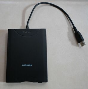 [TOSHIBA製][動作品]★USB外付 フロッピーディスクドライブ★ 東芝 PA3214U-2FDD