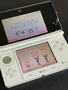 【送料無料】Nintendo ニンテンドー3DS ホワイト　本体 通電・動作確認済み