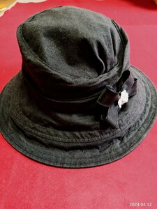 涼しい帽子　麻54％　日よけ　　ブラック　サイズ57.5センチ　　お花　　リボン付き　　夏帽子　　