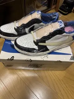 NIKE JORDAN 1 low travis fragment