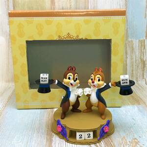 レア★チップとデール Chip＆Dale 万年カレンダー マジシャン 手品　シルクハット フィギュア 陶器製★ディズニー Disney TDL