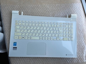 TOSHIBA dynabook AZ45/TWより外したキーボード・パームレスト中古稼働品