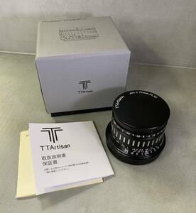 TTArtisan 35mm F0.95 C RFマウント APS-C レンズ ブラック×シルバー 銘匠光学　（キヤノン用）