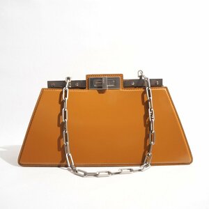 C0842P ▼FENDI フェンディ▼新品同様 23SS ピーカブー カット ミディアム キャメル / チェーンショルダーバッグ ブラウン レザー rb mks