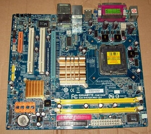 美品 GIGABYTE GA-945GZM-S2 マザーボード Intel 945GZ LGA 775 Pentium D,Celeron D,Conroe,Prescott MicroATX DDR2
