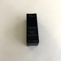 Diorスキンフォーエバーフルイドグロウ　リキッドファンデーション　1N 試供品