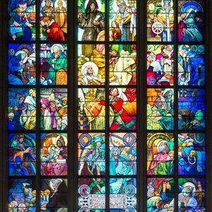ミュシャの窓 アルフォンス・ミュシャ プラハ聖ヴィート大聖堂ステンドグラス 壁紙ポスター 594×594mm（はがせるシール式）014S1