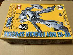 マクロス　プラモデル　未組立品　イマイ　1/72 バルキリー　VF-1S