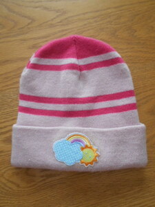【USEDガール】幼稚園児サイズ　冬にあったか　フィット感がよいニット帽　ピンク