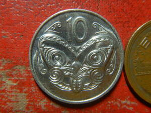 外国・ニュージーランド／１０セント白銅貨：マオリ族の仮面（1975年）　240323