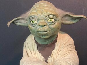 イリューシブ社製　9,500体限定大型フィギュア　スターウォーズ　ヨーダ(YODA)　元箱,証書付き