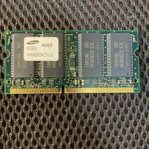 SAMSUNG KOREA 64MB M464S0824CT1-L1L ノートパソコン用中古メモリ 動作未確認