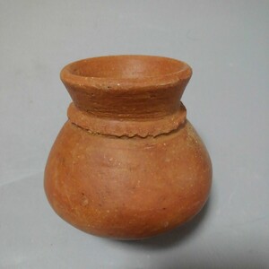 ハンネラ壺　　　8セイキペルー