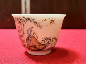 酒器 粉彩 茶道具 お猪口 中国 中国古玩 中国美術 染付 煎茶道具 現状品 高さ約5cm