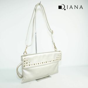 DIANA ダイアナ ショルダーバッグ 2wayクラッチ レザー スタッズ ゴールド金具 結婚式 パーティ メタリックシルバー@DC39