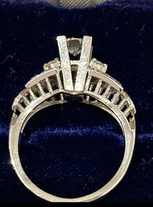 エンゲージリング　指輪　ダイヤ　ゴージャス　贈り物　プラチナ　ダイヤモンド