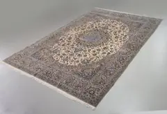 ペルシャ絨毯本物100%手織りイスファハン産、高級な大き絨毯、レアアイテムです。