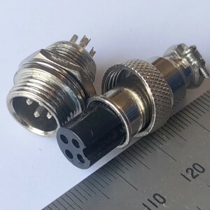 直径9mm　４ピンマイクコネクタ　座とのセット　欲しい数をお求めください