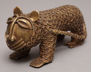 アフリカ　トーゴ　真鍮細工　アニマル　レオパード　豹　Lサイズ　彫刻　アフリカ雑貨　オブジェ
