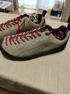 新品、未使用　KEEN　ジャスパー　メンズ26.5㎝　シルバーミンク