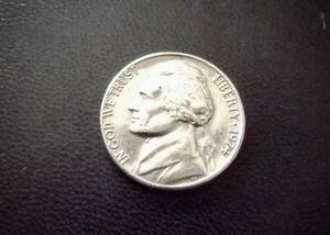 アメリカ　ジェファーソン　5セントコインです。　1974年　　送料無料（7905）　USA　お金 硬貨　ドル　貨幣