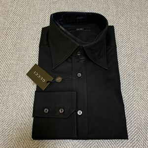 D582 GUCCI グッチ 長袖　カッターシャツ シャツ　ブラック　 未使用　42 16 1/2 イタリア製　シック　長袖シャツ タグ付き