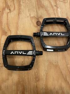 ※送料無料※　ANVL TILT V3 ペダル　/　 ブラック