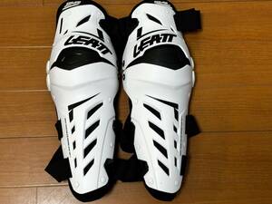 ★LEATT DUAL AXIS Size L ニーシンガード 中古美品★