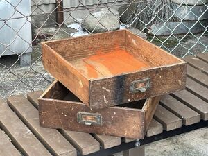 ④古道具 古い家具 引出 2点 木製 小物入れ 木箱 プランター ディスプレイ 昭和レトロ ビンテージ アンティーク AP1205