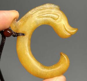 古美術 中国 鶏油黄 手彫り 紅山文化 C型龍 玉礼器 祭祀器 根付 古玉