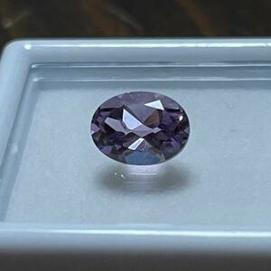 天然 アメシスト ルース 1.335ct　オーバルカット