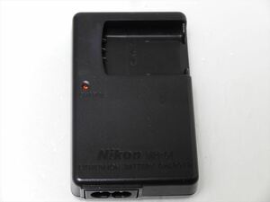 美品　Nikon MH-64 純正 バッテリー充電器 ニコン 送料140円 08pk07