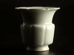 【琴》送料無料 中国美術 青磁花瓶 高13.3cm WK575
