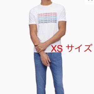 セール新品　XS カルバンクライン お洒落なロゴ　Tシャツ ホワイト男女兼用