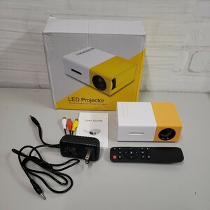 515y1516★LED Projector
