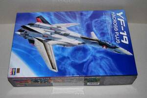 ●即決　新品1/48 マクロスＹＦ-１９マクロスプラス　