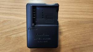【美品】FUJIFILM　富士フイルム　バッテリーチャージャー BC-W126 & 充電式バッテリー NP-W126S