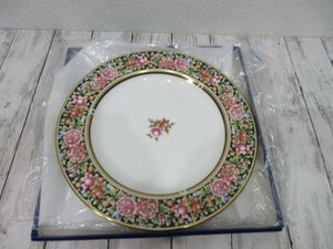 １円　未使用　ウェッジウッド クリオ WEDGWOOD　CLIO 　約33.5ｃｍ　パーティ　プレート　皿　大皿　英国製　箱付き 【星見】