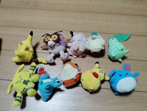 ■TOMY【ピカチュウ⇔モンスターボール★変身 くるりん ぬいぐるみ】ポケットモンスター マスコット ぬいぐるみ ファスナー リバーシブル