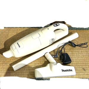 マキタ 充電式クリーナー 掃除機 CL105D 動作品 現状品 (B4105)