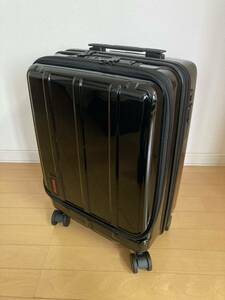 ★☆新品未使用　出張、旅行に！！ブリーフィング　スーツケース 34リットル　キャリーケース ブラック 