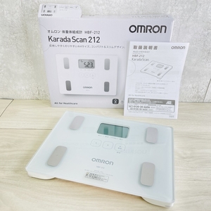 体重体組成計 未使用品 OMRON オムロン Karada Scan 212 HBF-212 A4サイズ コンパクト カラダスキャン ホワイト / 81026 在★4