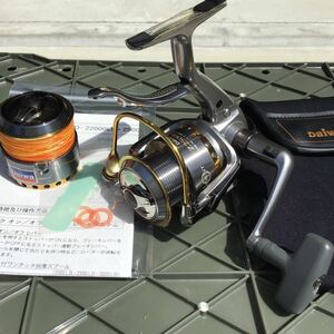 年式の割りにかなり綺麗なリールです ダイワ トーナメント磯Z2500 LBD 替スプール 取説 収納袋付 ISO DAIWA レバーブレーキ付