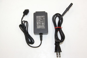 ◆10個入荷◆ 富士通/ACアダプター ◆SA115B-05U/5V 2A◆ 富士通AC5V47Y